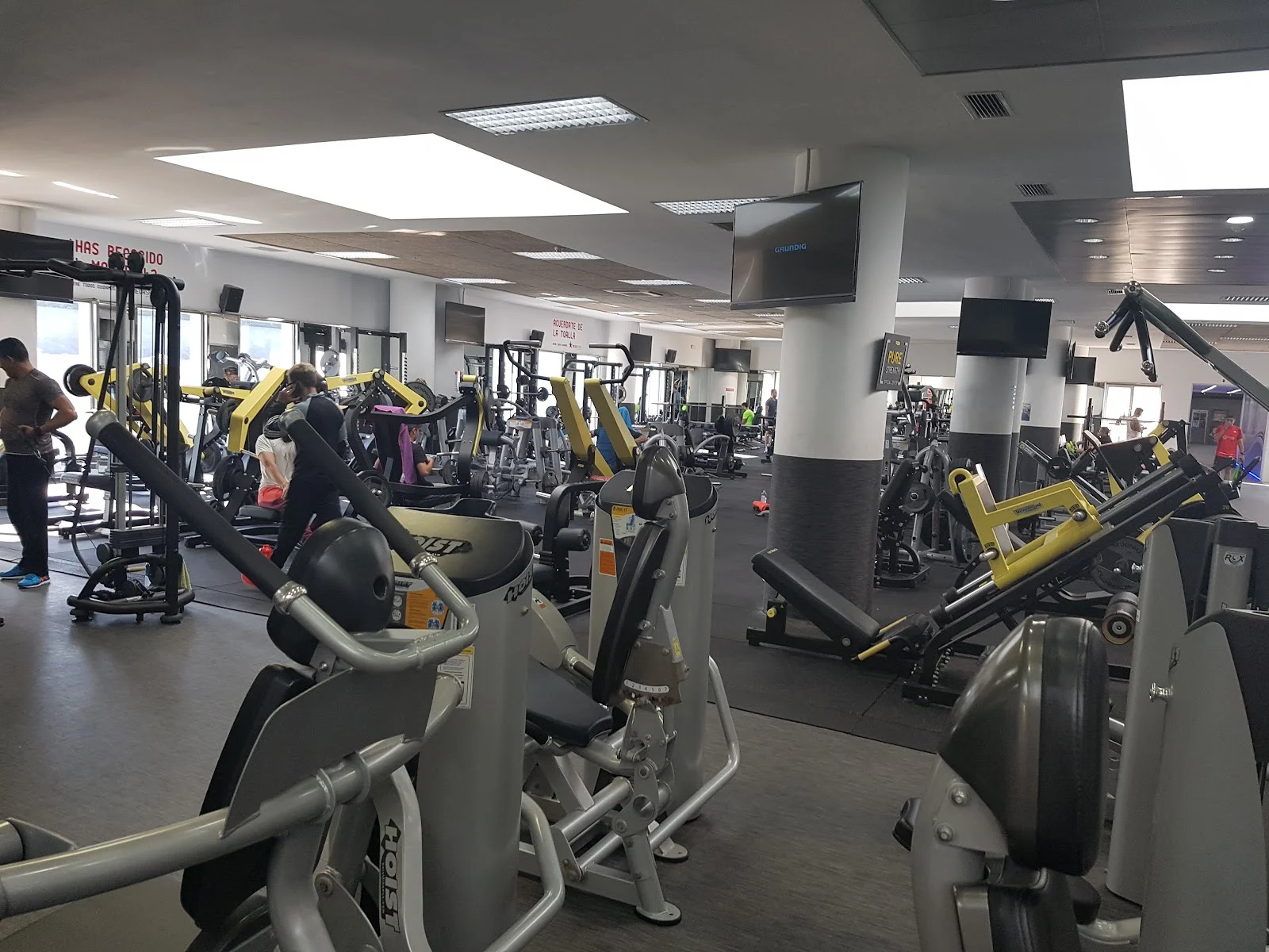 MegaSport Centre - Bild 10