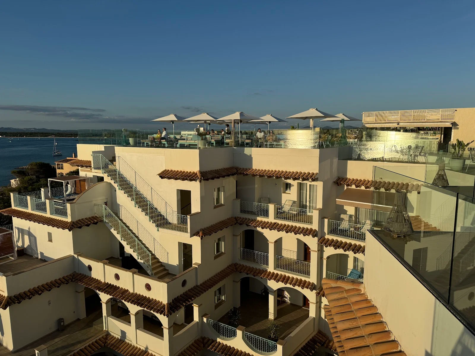 The Sunset Sea Club - Bild 8