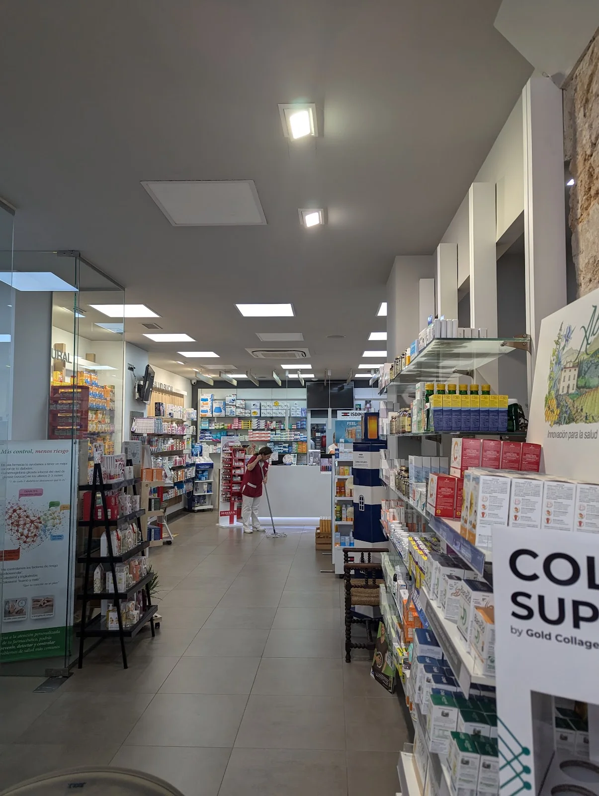 Farmàcia Sagristà Buades - Bild 9