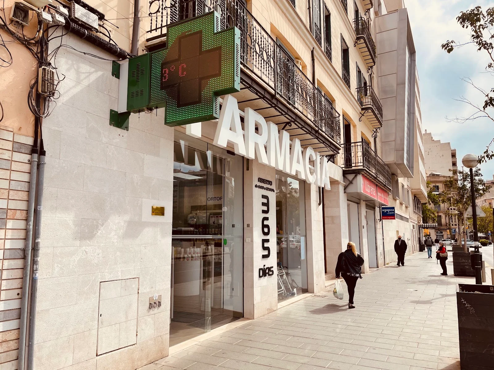 Farmàcia Sagristà Buades - Bild 2