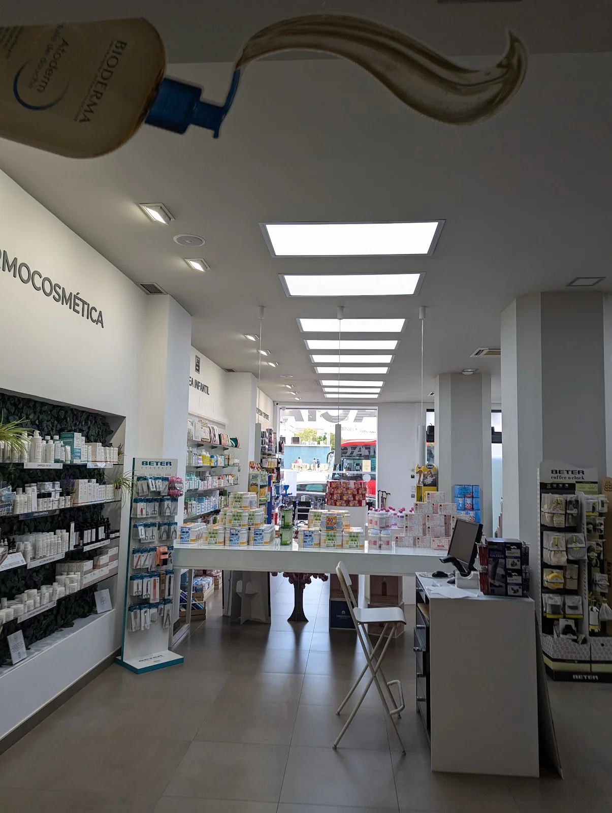 Farmàcia Sagristà Buades - Bild 9