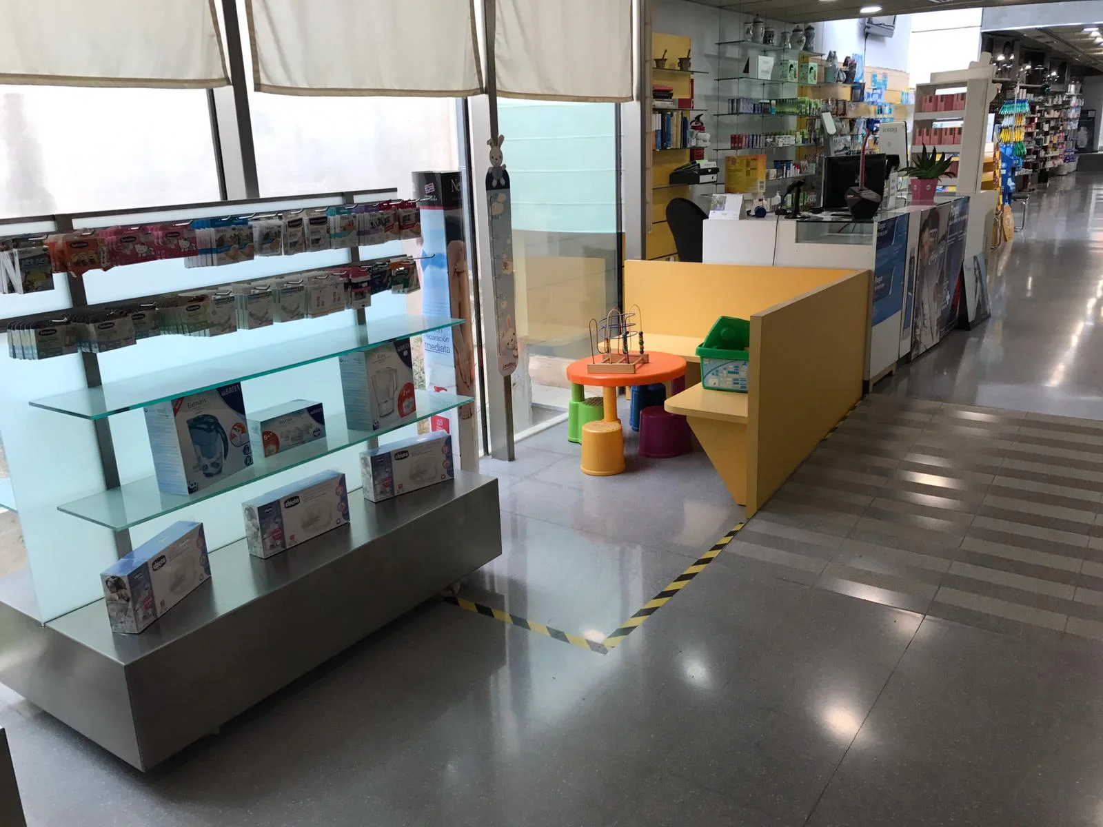 Farmacia Joan Feliu - Bild 7