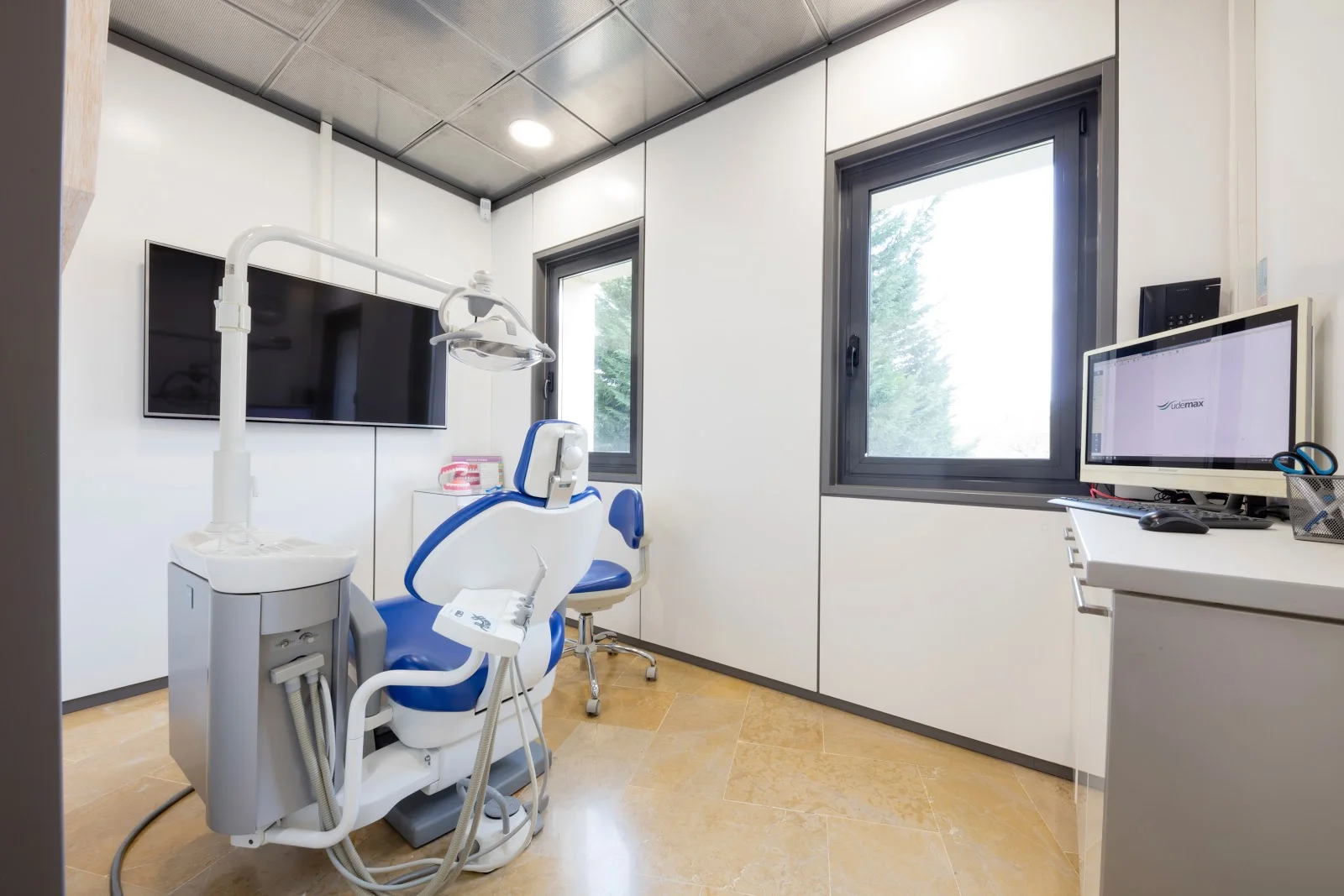 Clínica dental Udemax - Bild 2