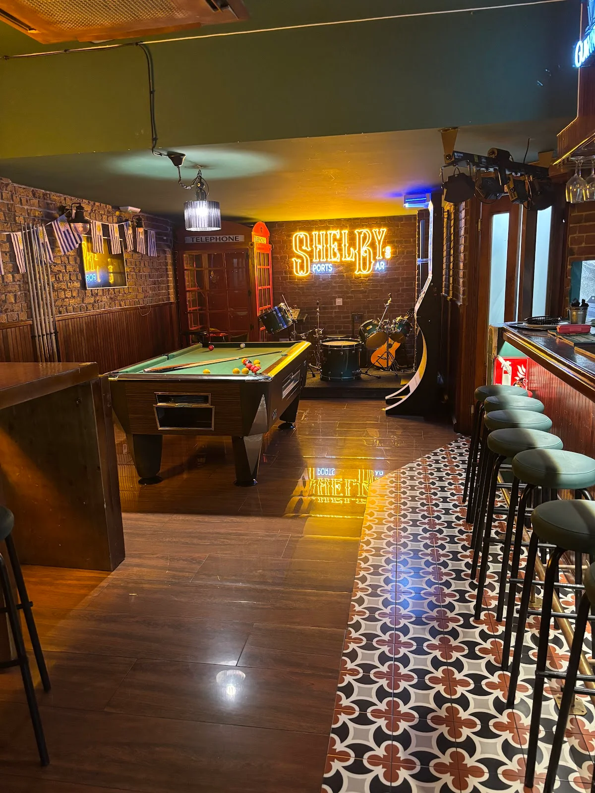 Shelby’s Sports Bar - Bild 4