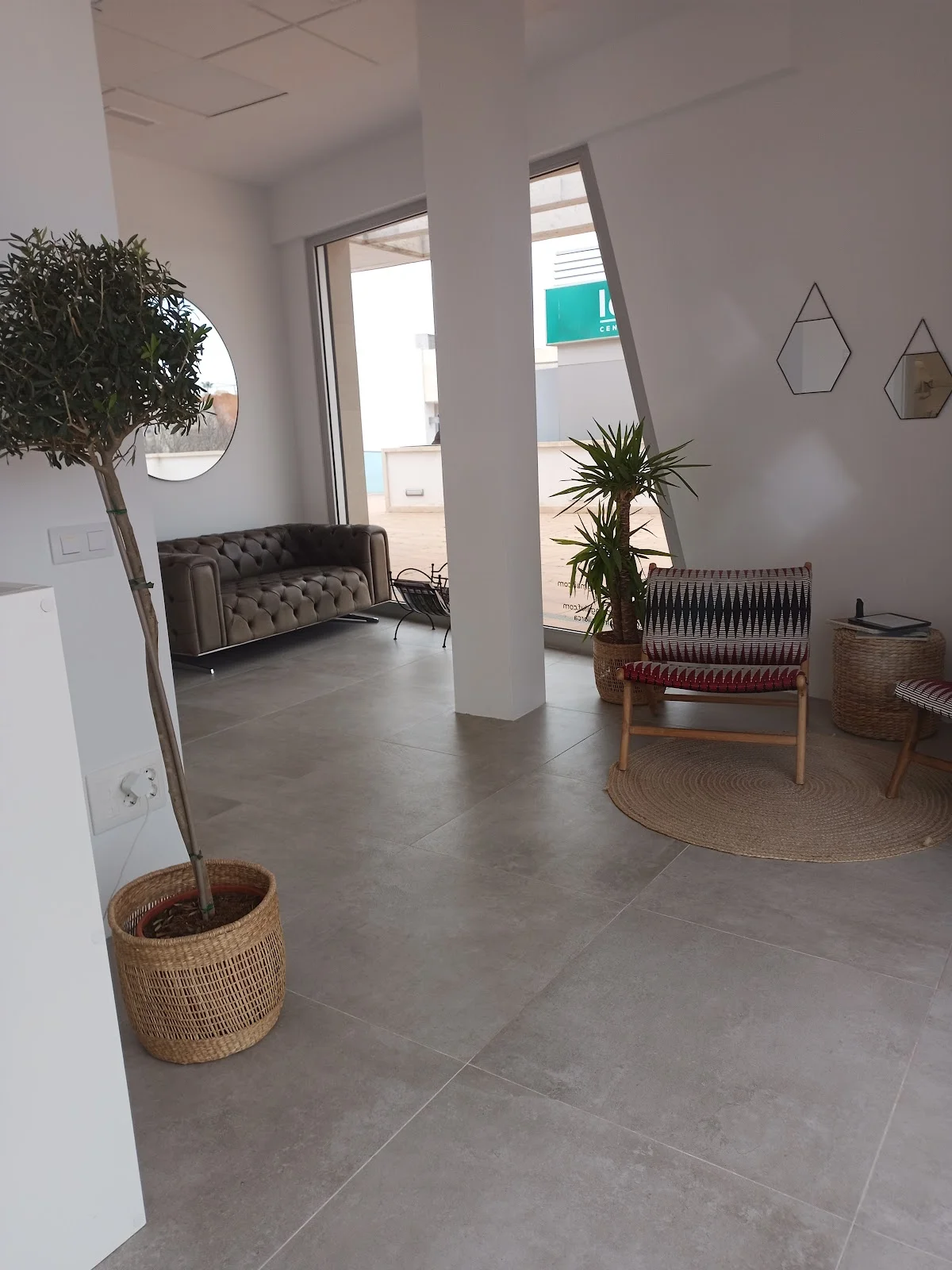 Dental Clinic Magaluf / English dentist in Mallorca / British dentist - Bild 4