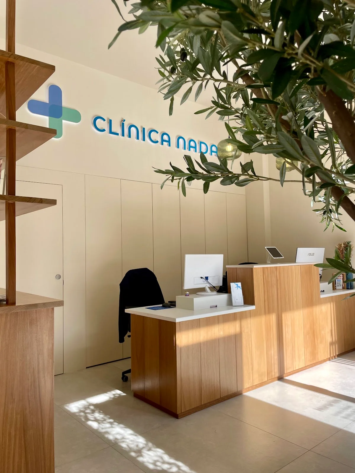 Clínica Dental y Estética Nadal - Bild 7