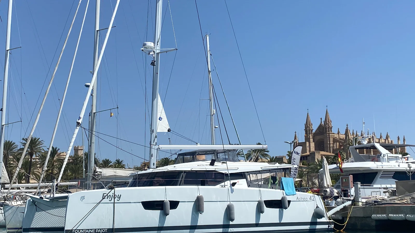 Yates Mallorca Charter - Bild 1