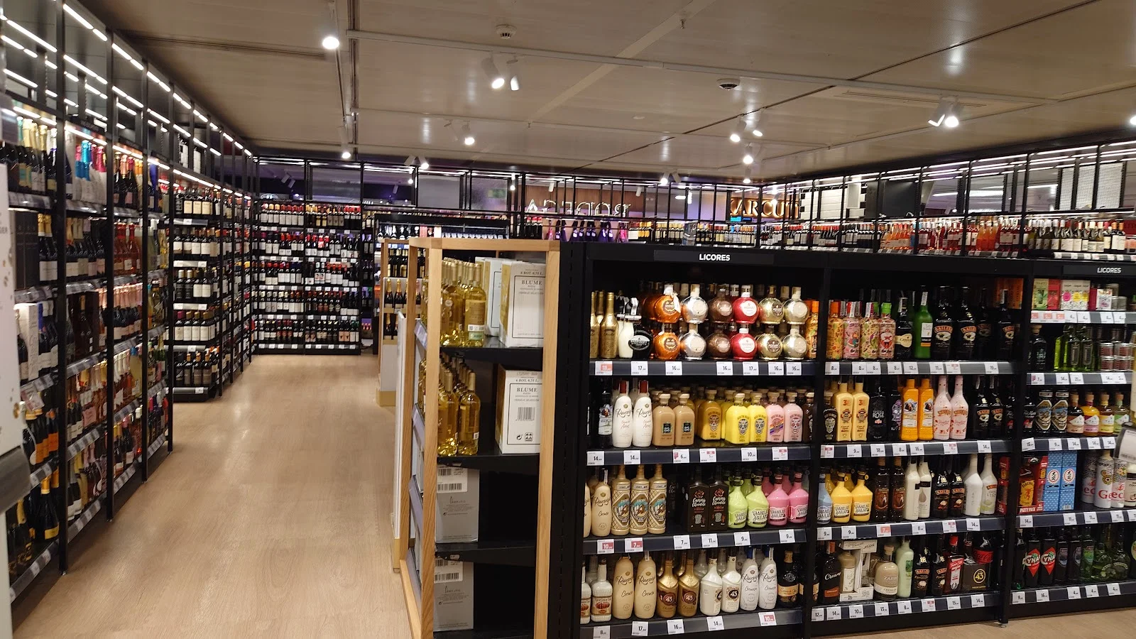 El Corte Inglés Alexandre Rosselló - Bild 10