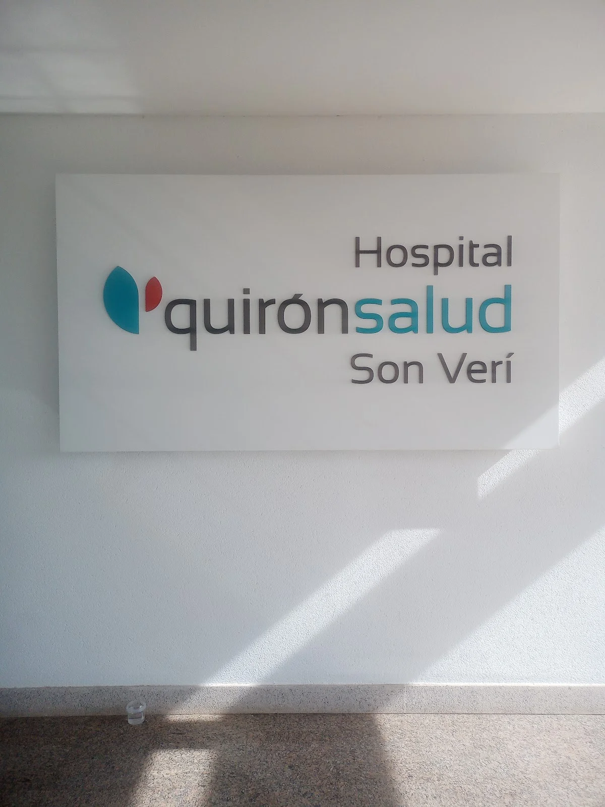 Hospital QuirónSalud Son Verí - Bild 10