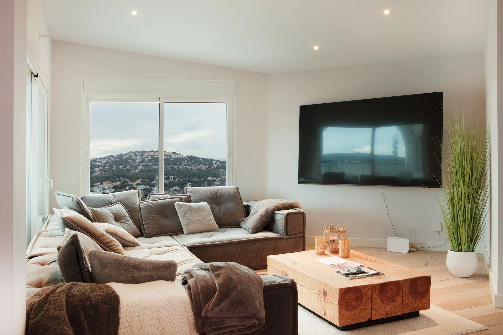 Scharnberg Real Estate - Bild 2