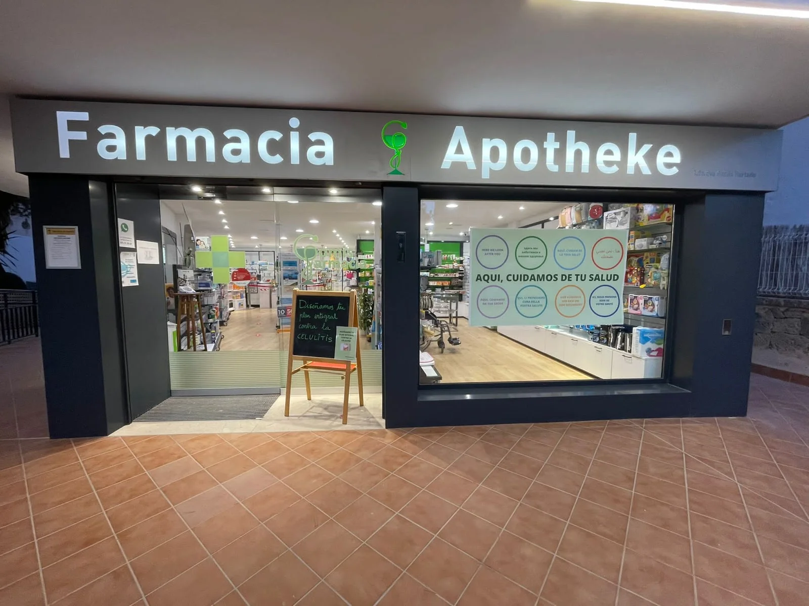 Farmacia Avenida Europa - Bild 1