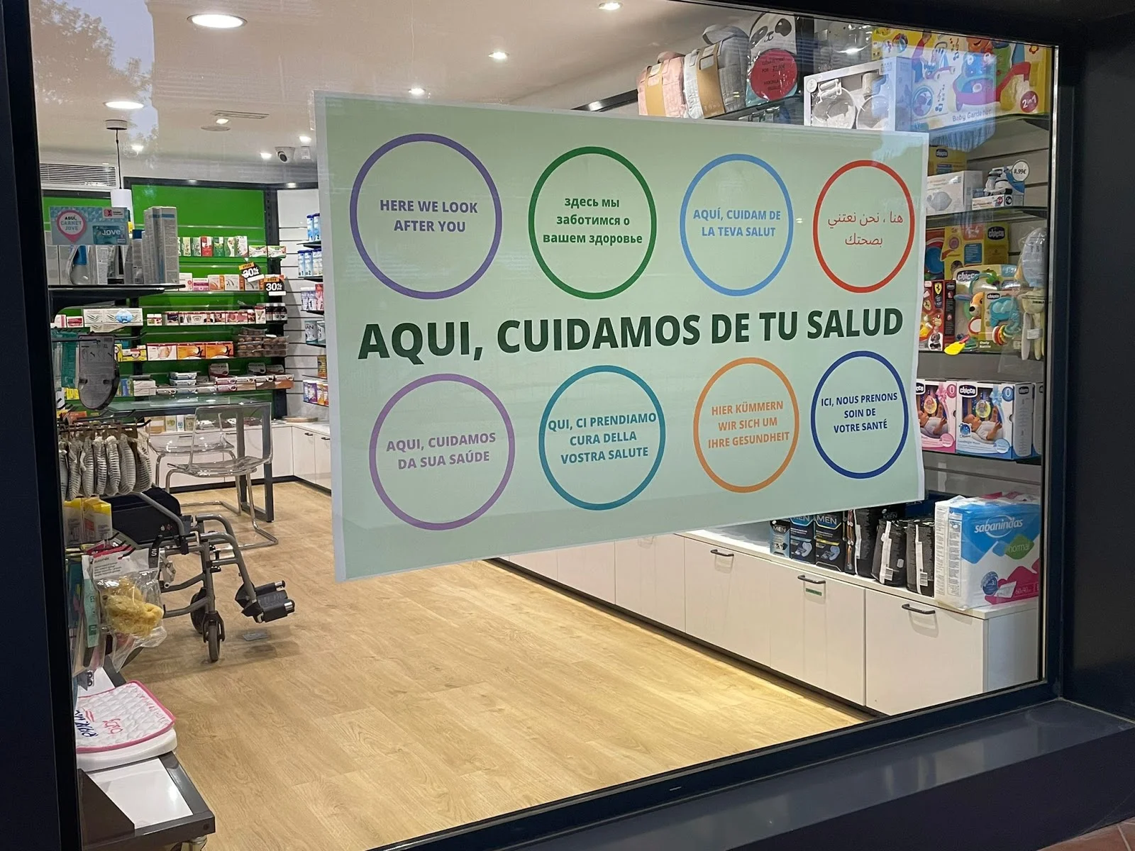 Farmacia Avenida Europa - Bild 3