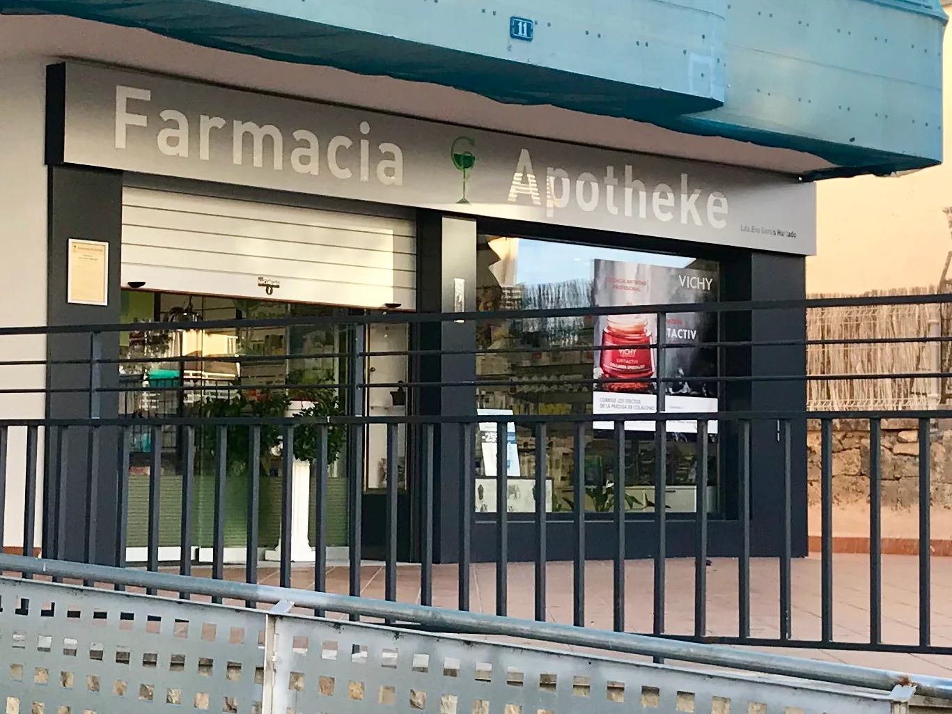 Farmacia Avenida Europa - Bild 7