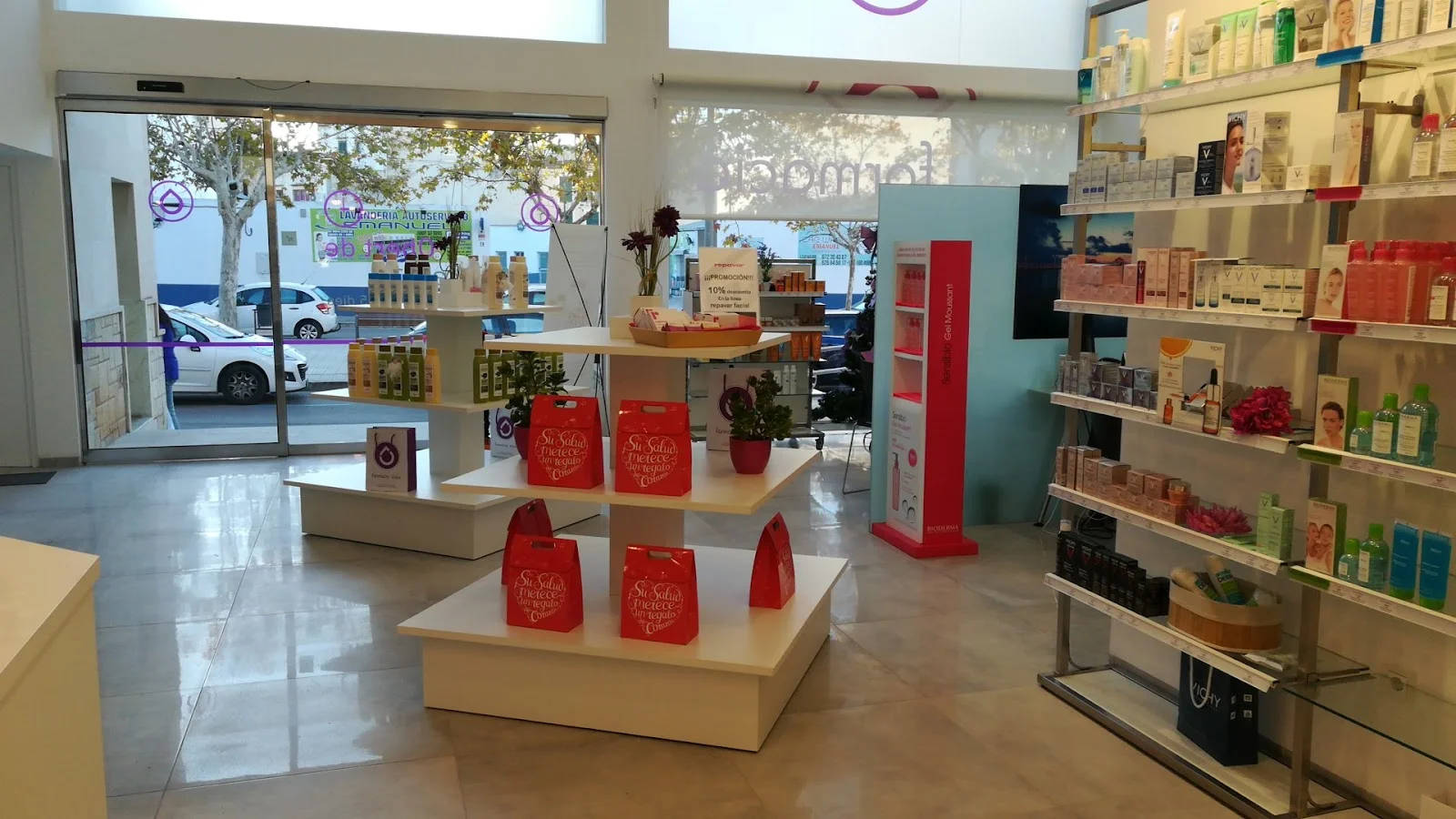 FARMÀCIA SITJAR - Bild 3