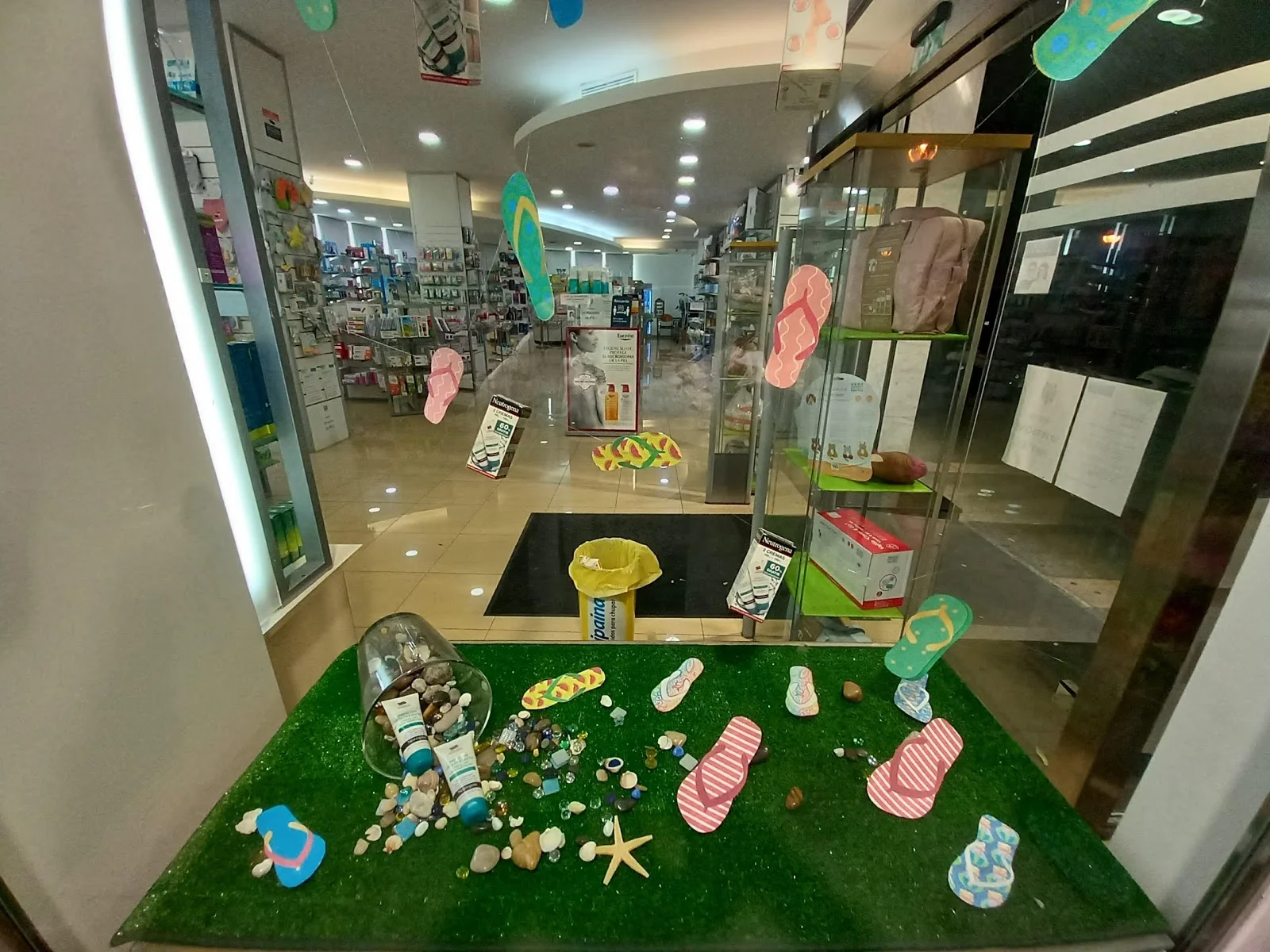 Farmàcia C.Piña - P.Gallardo - Bild 2