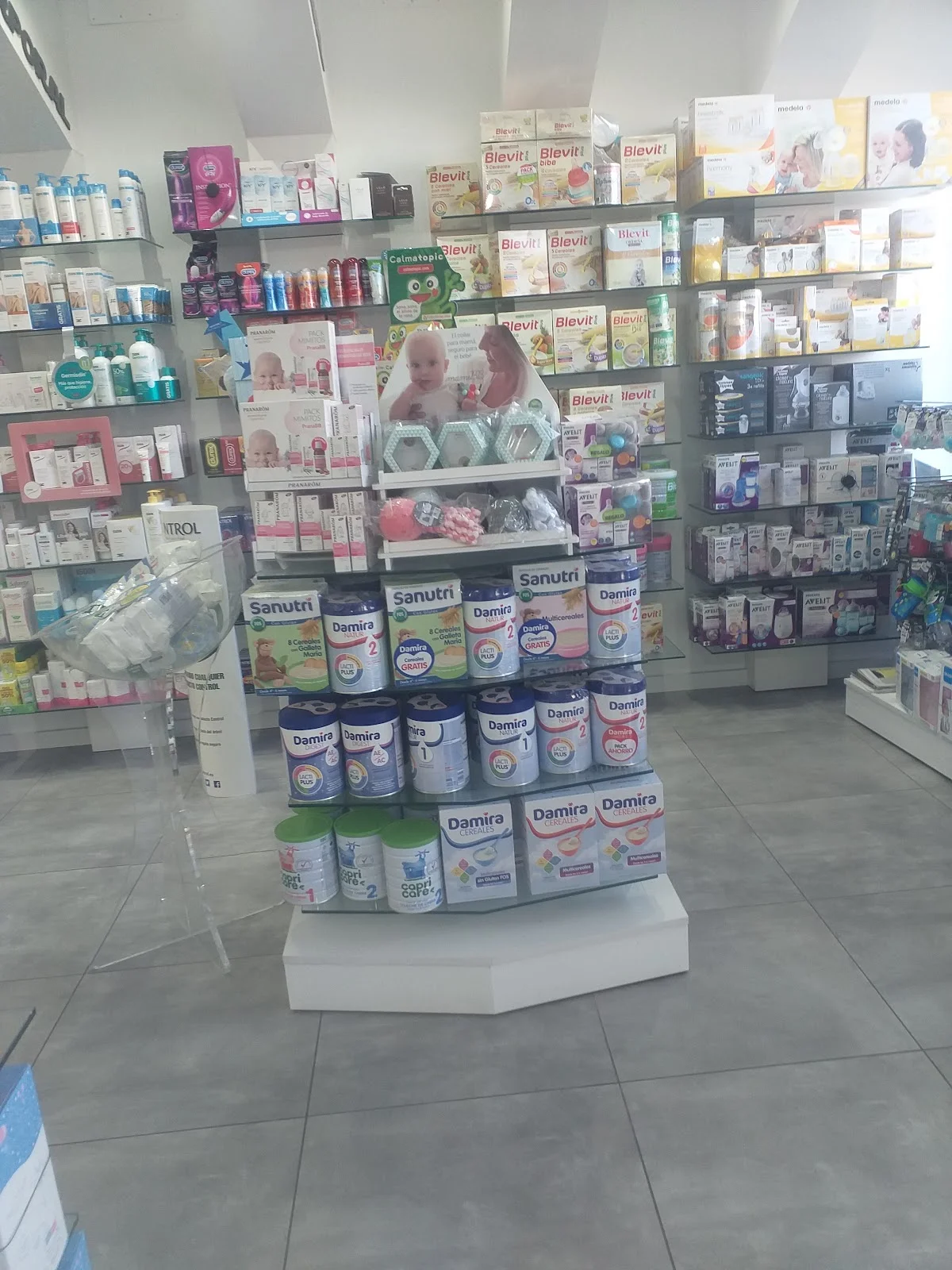 Farmàcia Fluxà - Bild 4