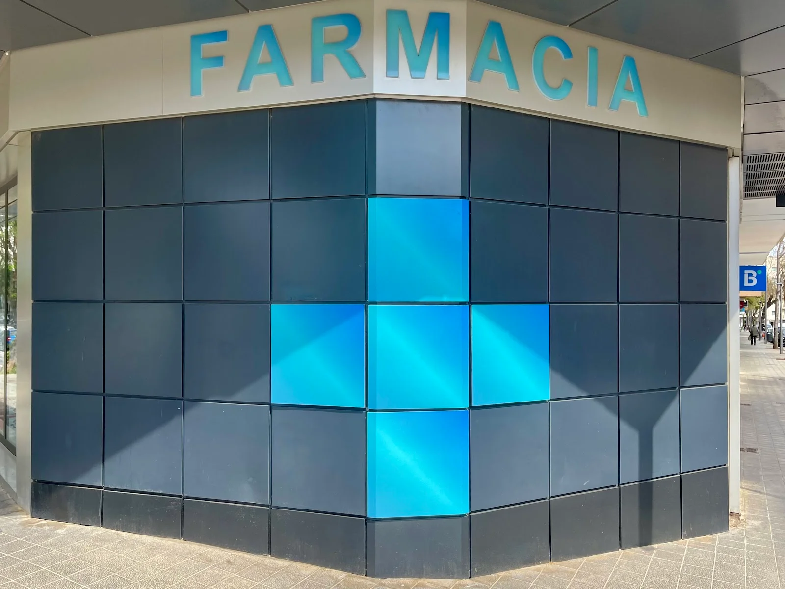 Farmacia Torres Cerdó - Bild 1