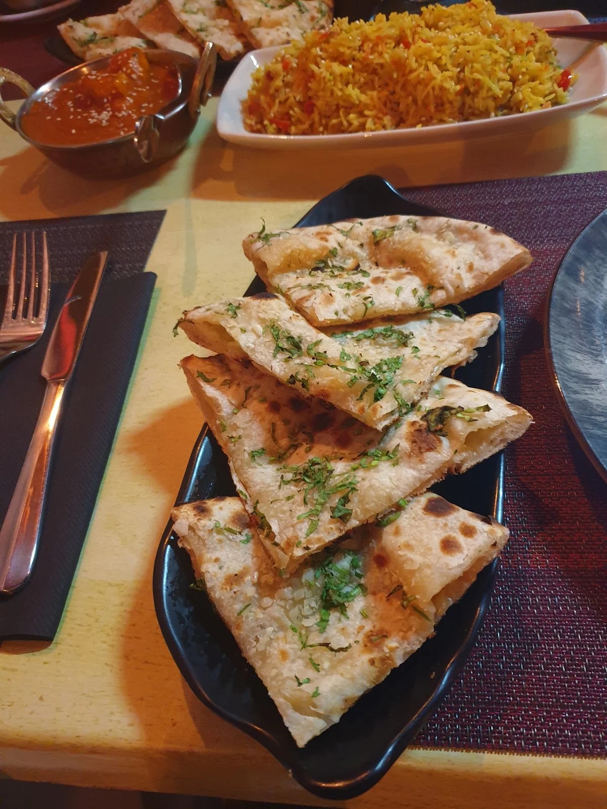 BOSONTO (primavera) Indian Restaurant - Bild 3