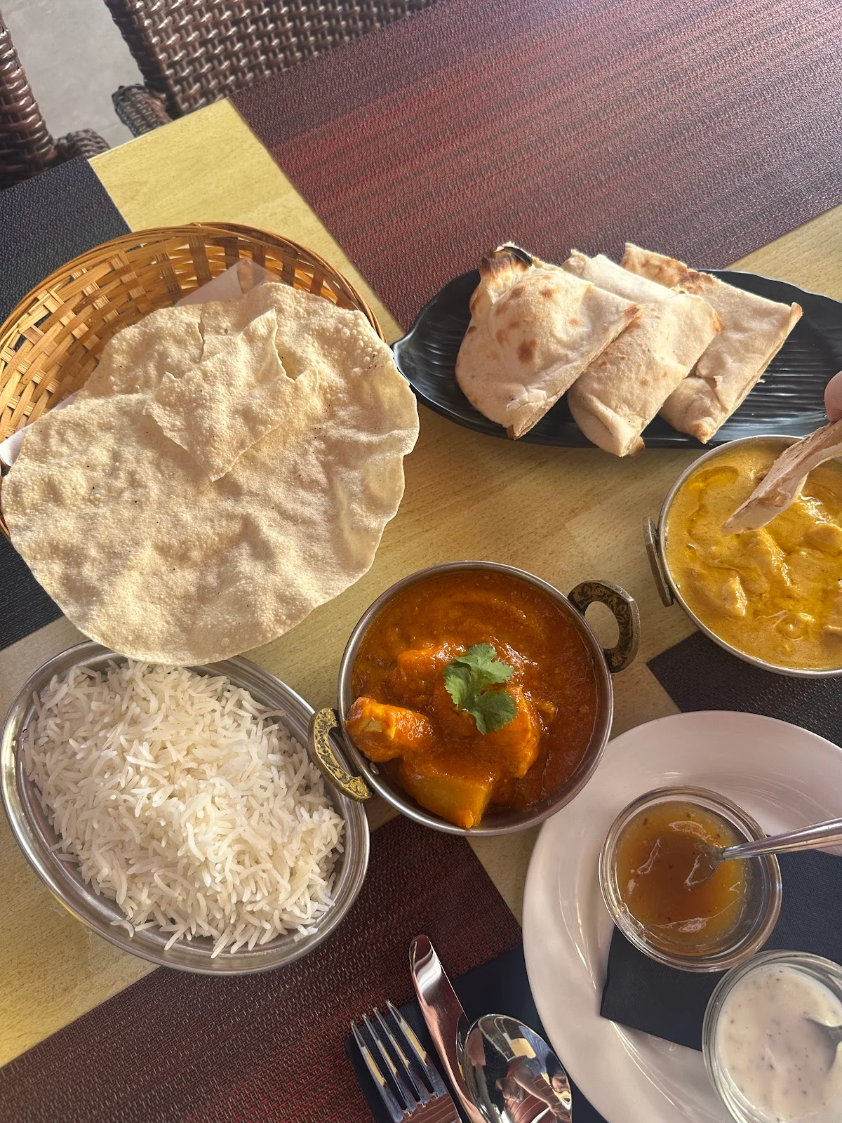 BOSONTO (primavera) Indian Restaurant - Bild 6