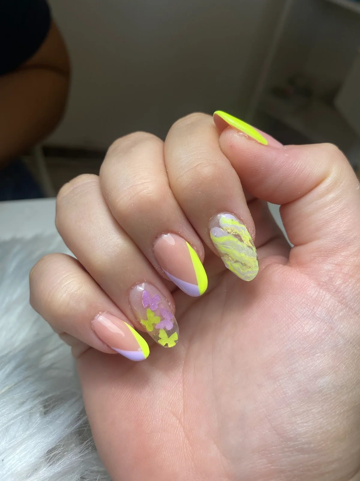 Alejandra Vélez nails - Bild 3