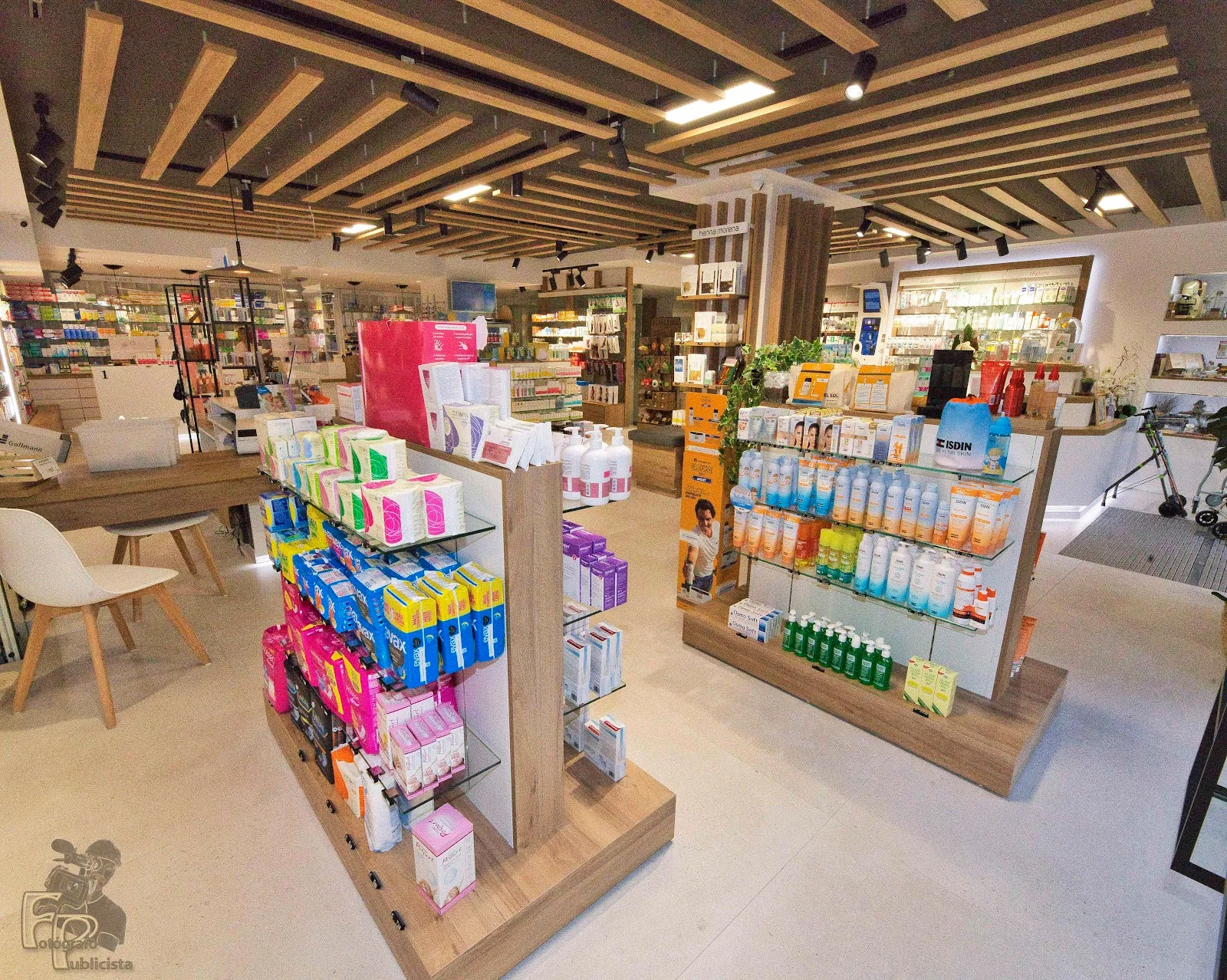 ARA FARMÀCIA 365 Días Lara Benito - Bild 9