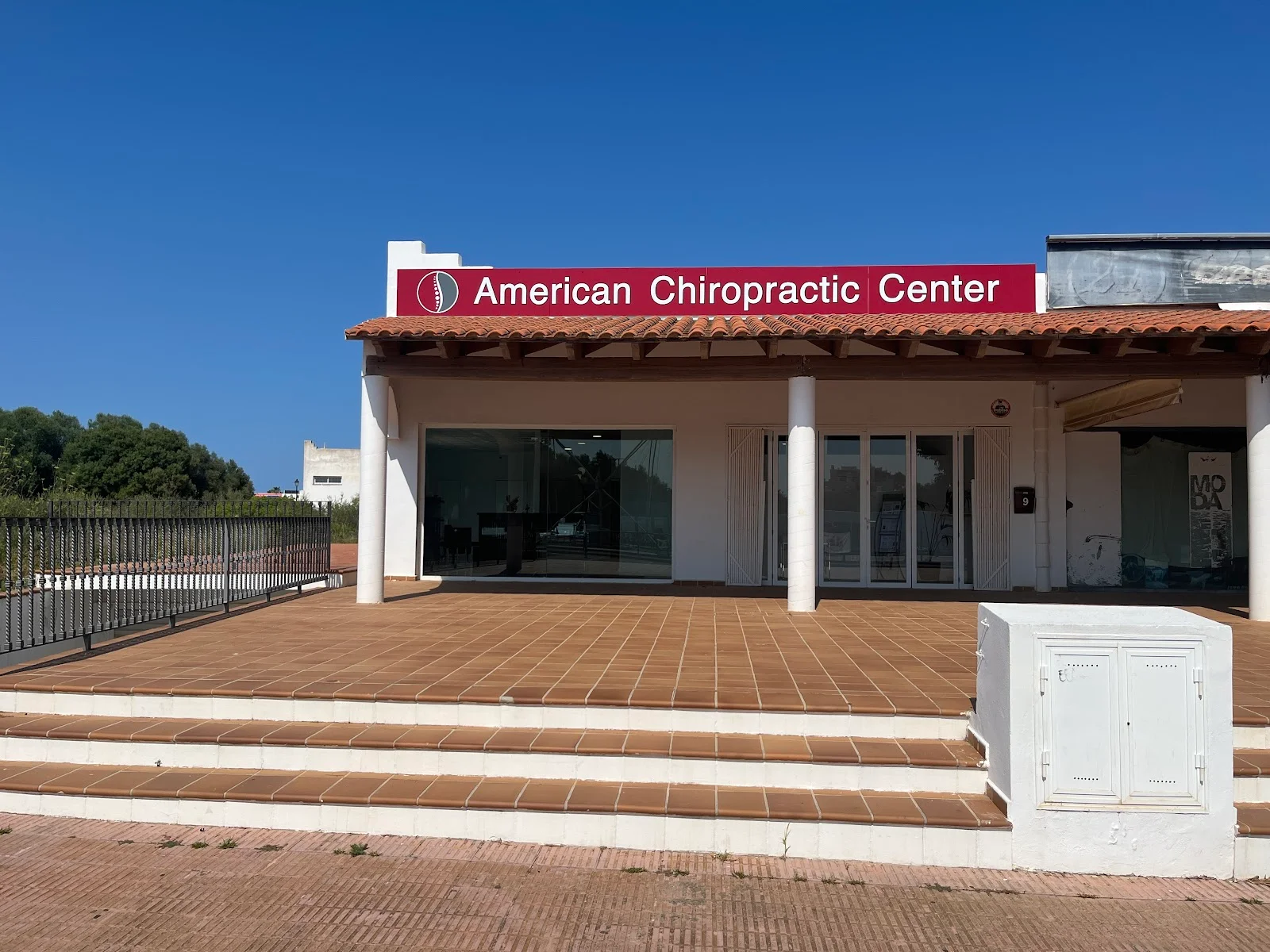 American chiropractic center - Bild 1