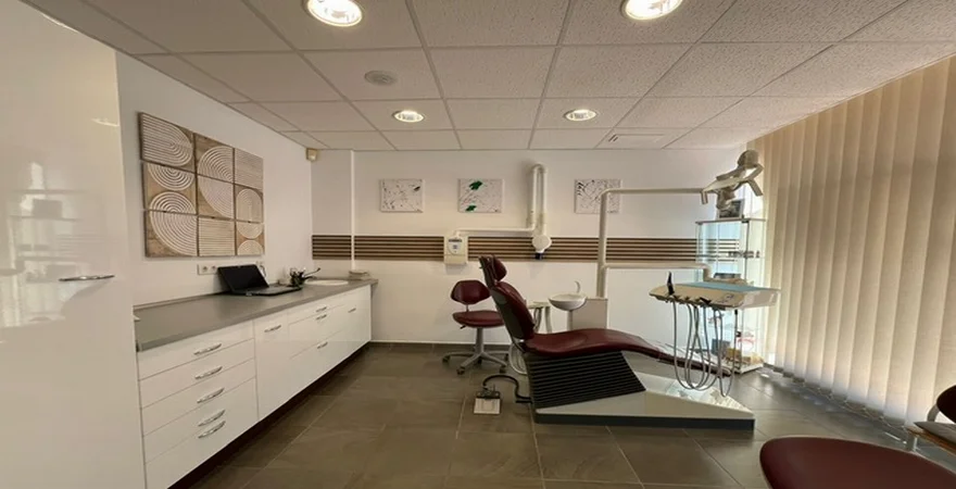 SCHMIEDER Deutscher Zahnarzt - Bild 2