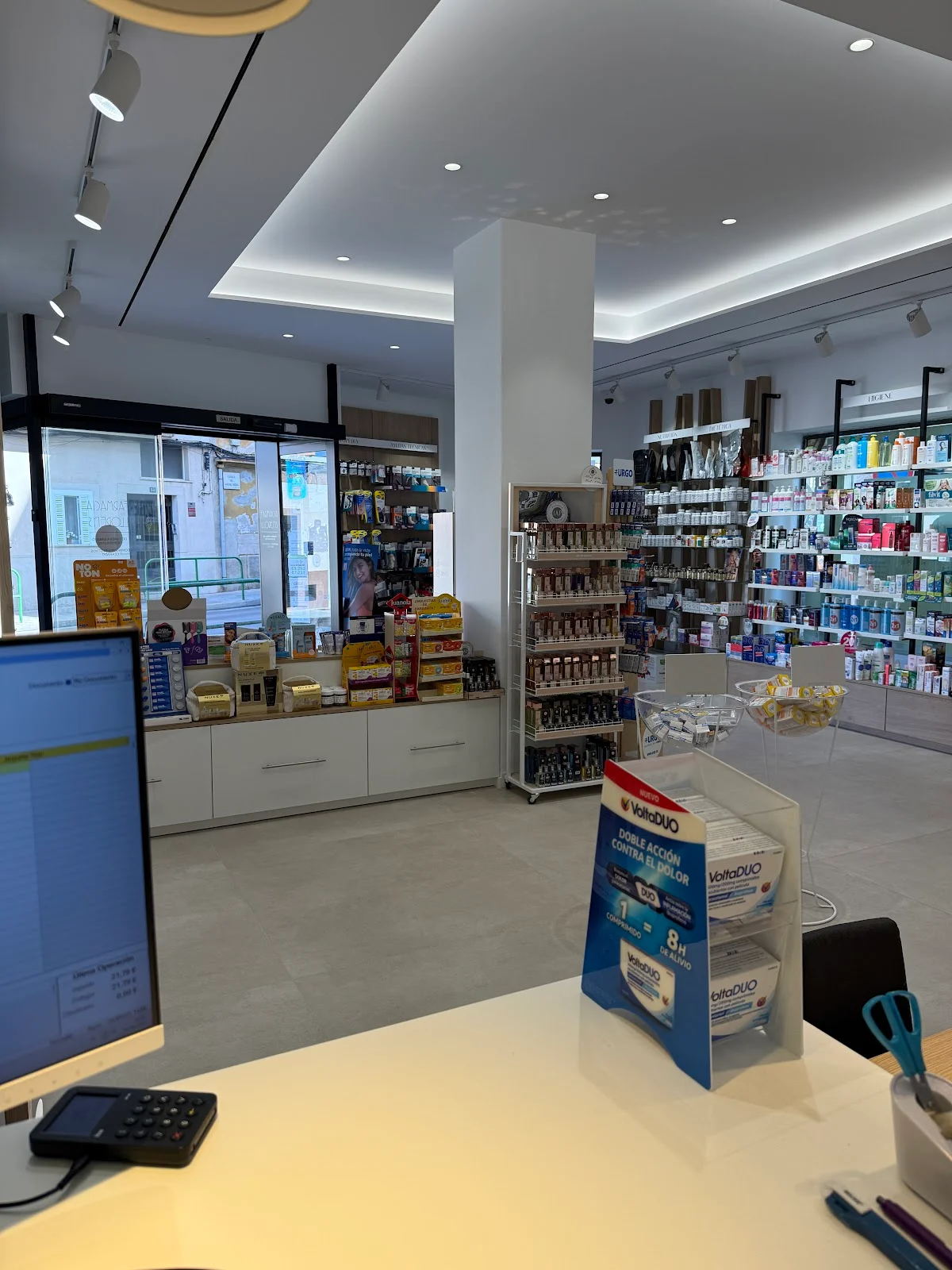 Farmacia Antoni Llorens - Bild 7