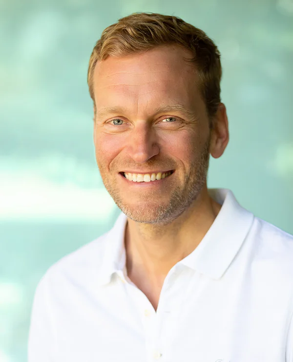 Dr. Harry Lövenich-Ciccarello - Clinica Picasso - Bild 1