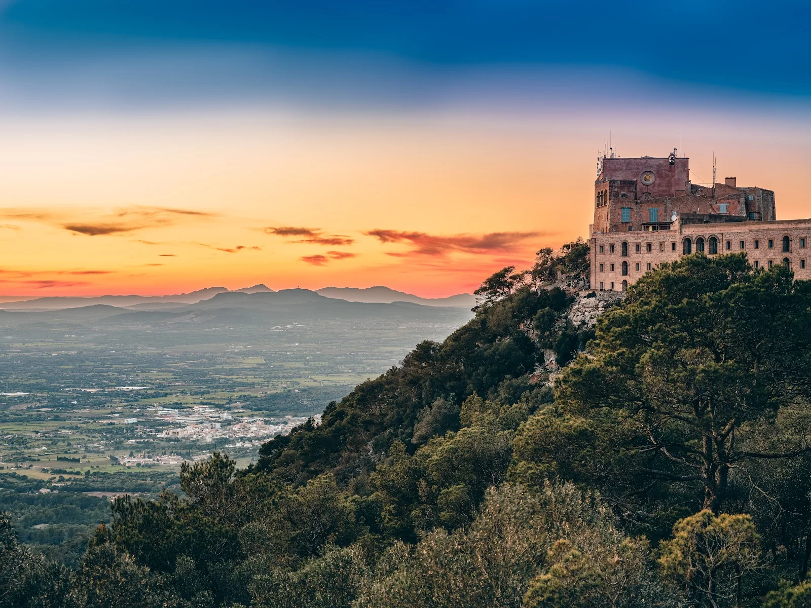 Sanctuary of Sant Salvador - Bild 2