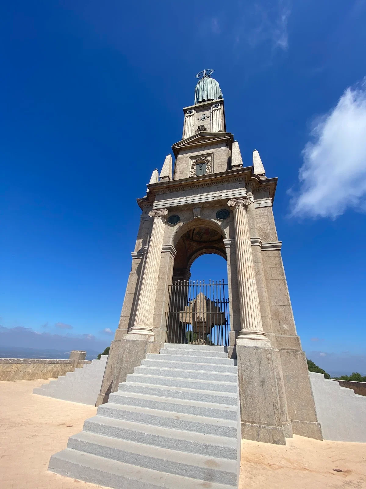 Sanctuary of Sant Salvador - Bild 8