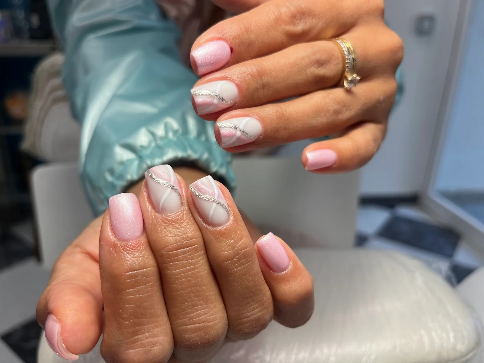 11 Beauty Salon - Bild 9