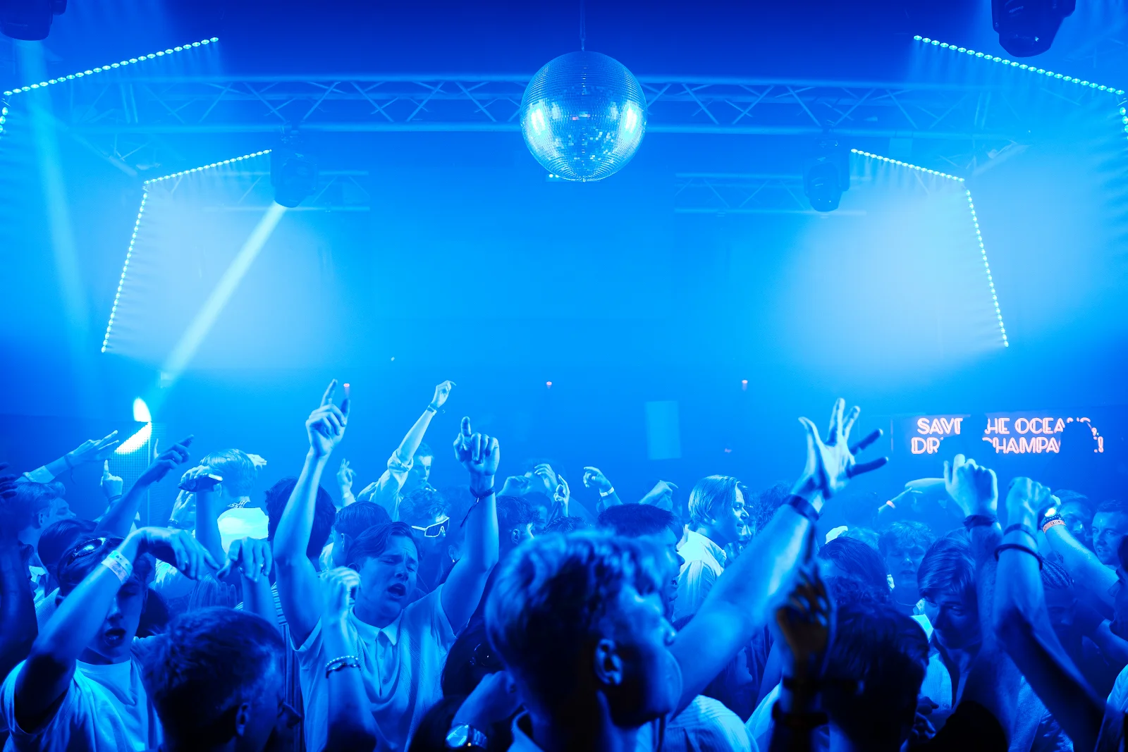 OCEANS ROOM - Bild 9