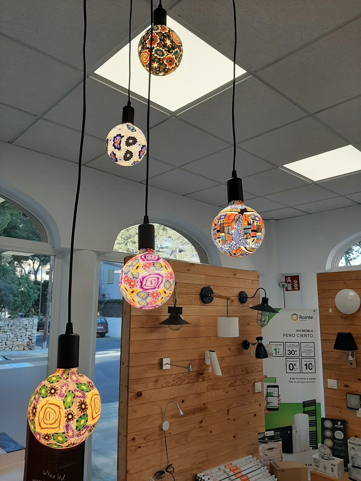 Instalaciones Eléctricas Dennis Tous Gomann - Bild 4