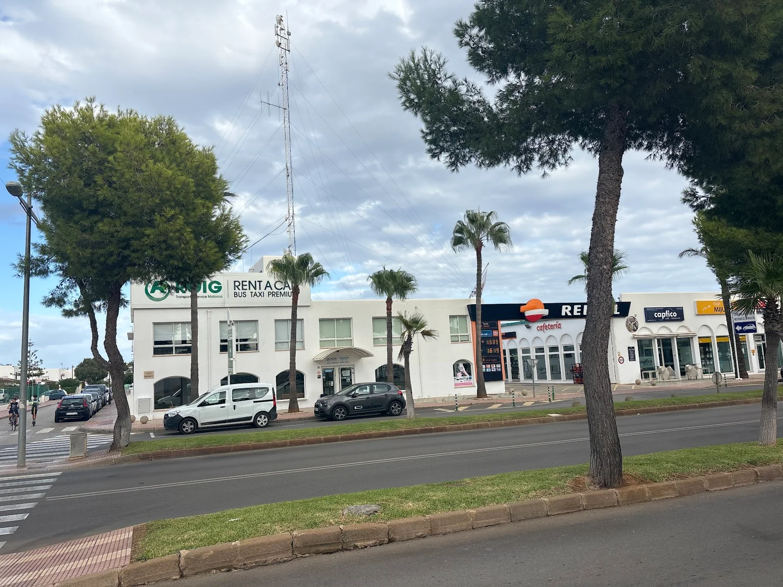 ROIG Car Rental - Bild 2