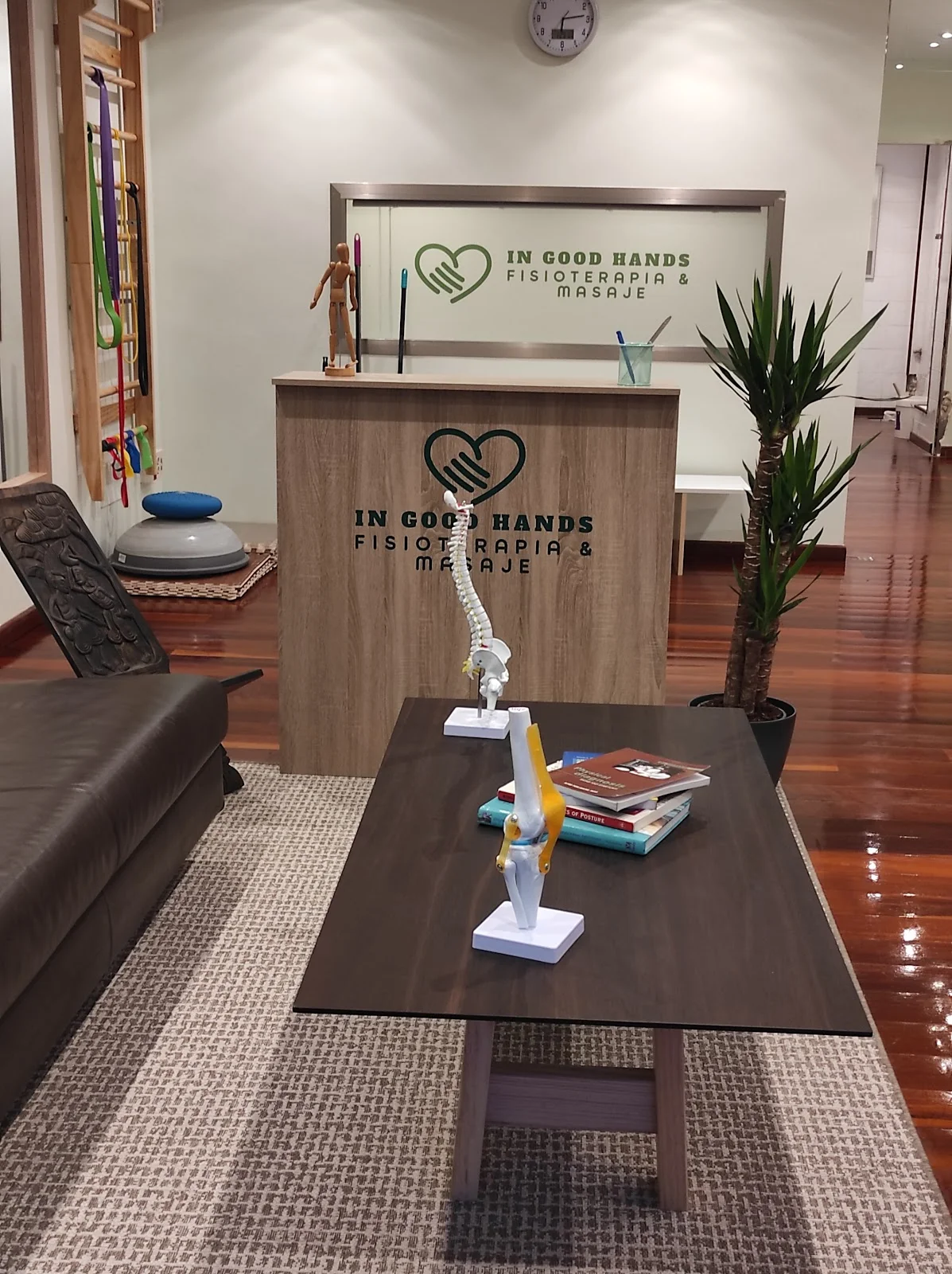 In Good Hands. Fisioterapia & Masaje - Bild 2