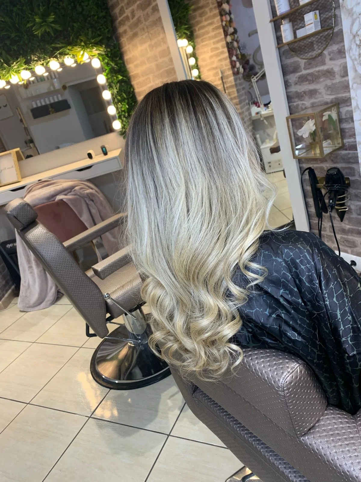 Kt's Hair & Beauty salon - Bild 5