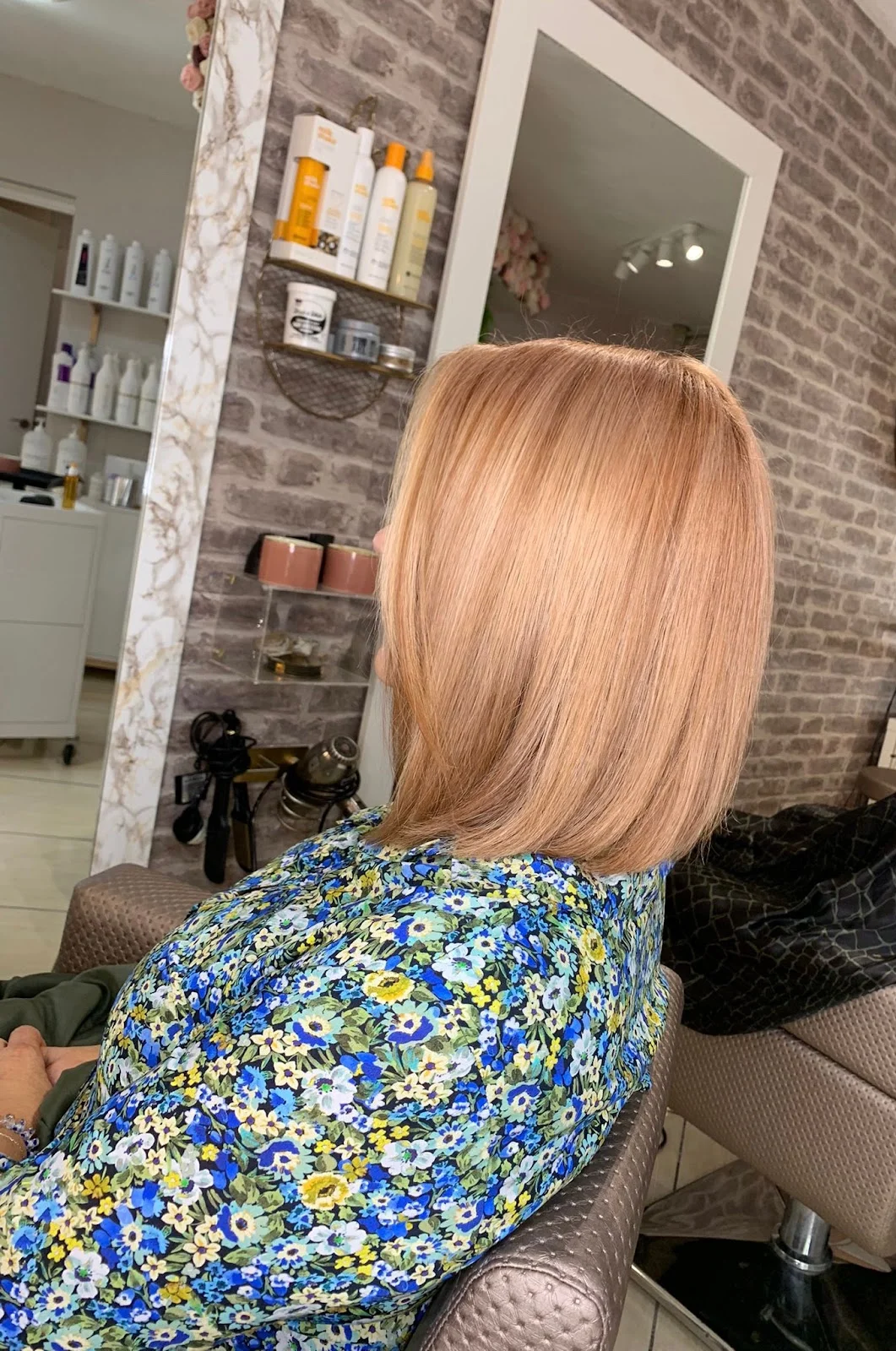 Kt's Hair & Beauty salon - Bild 6