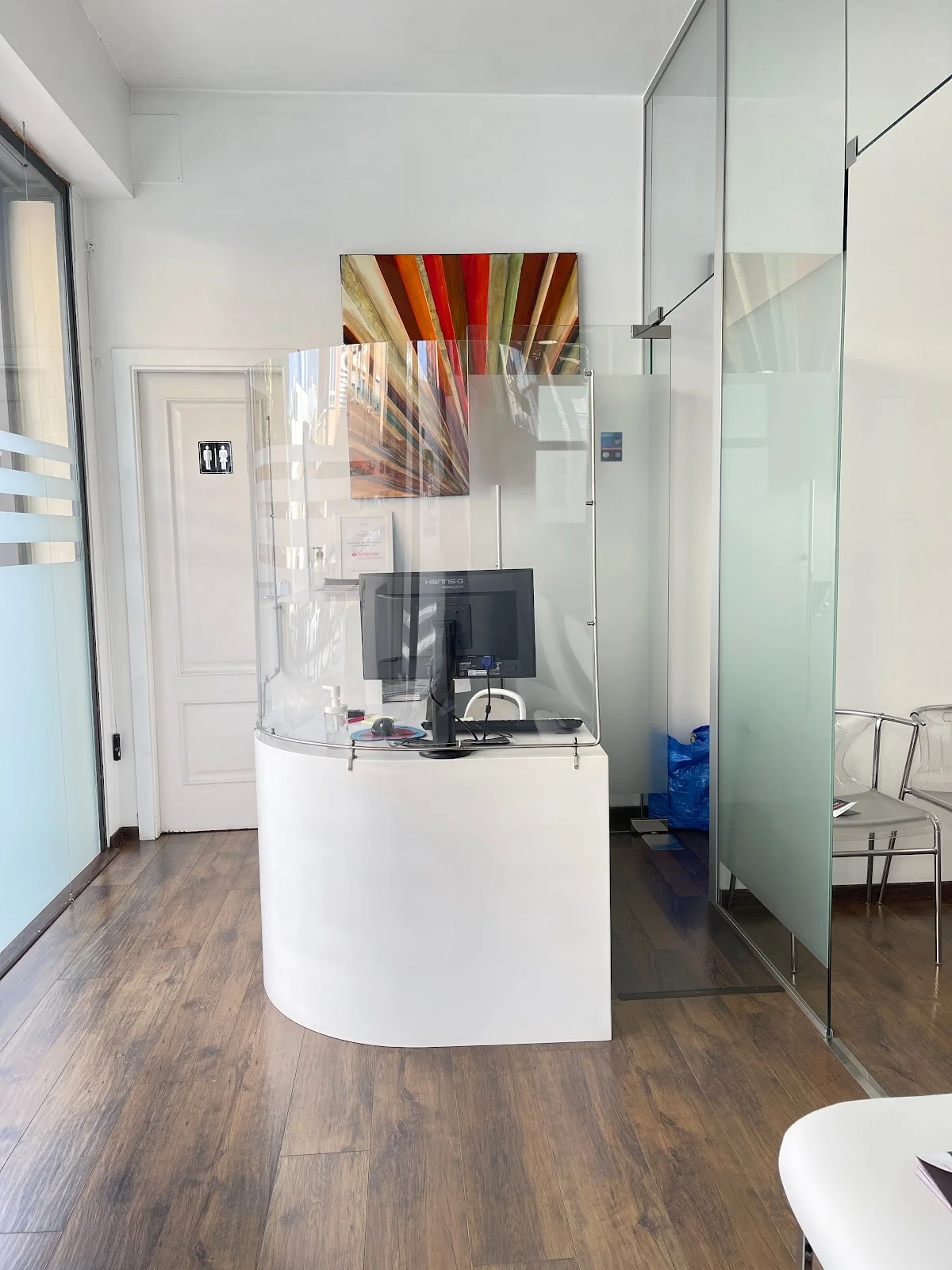 Clínica Dental Llibertat - Bild 4