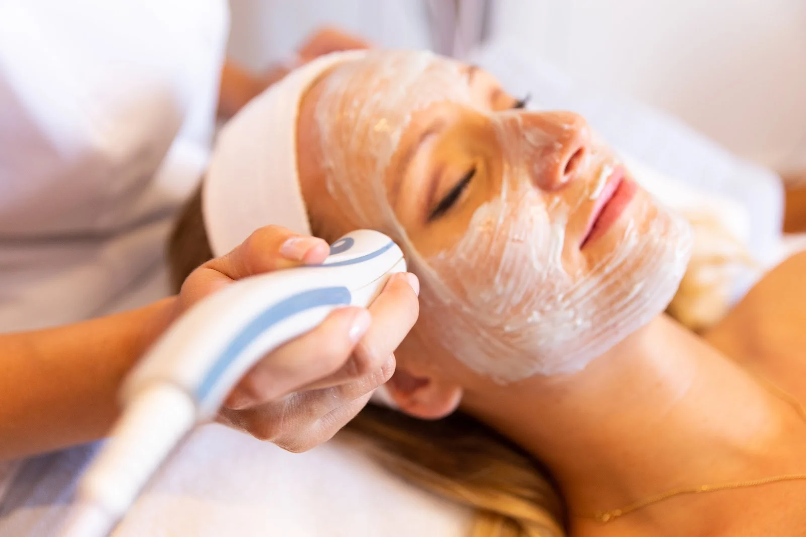 Dr. Huw Jones | HSJ Clinic - Bild 9