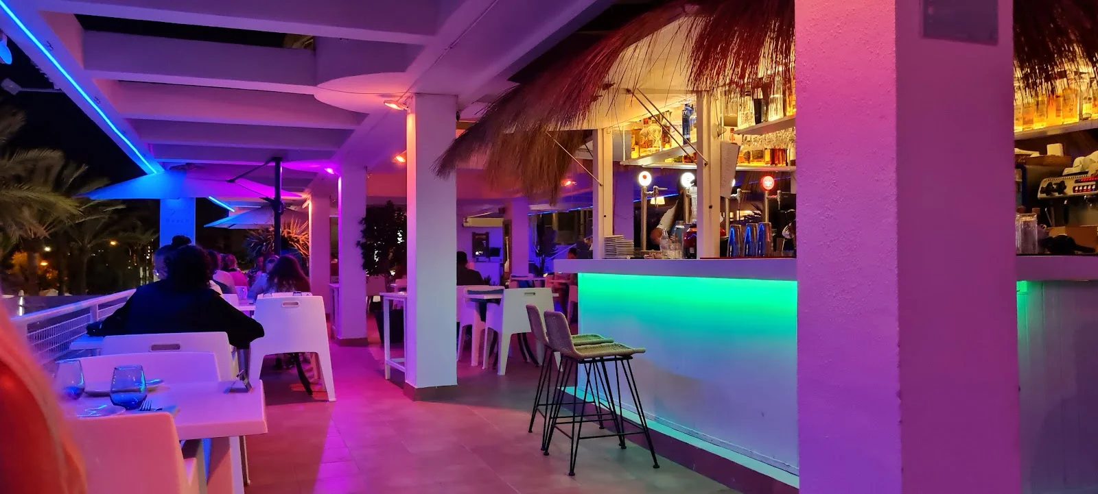 Sunset Beach - Bild 3