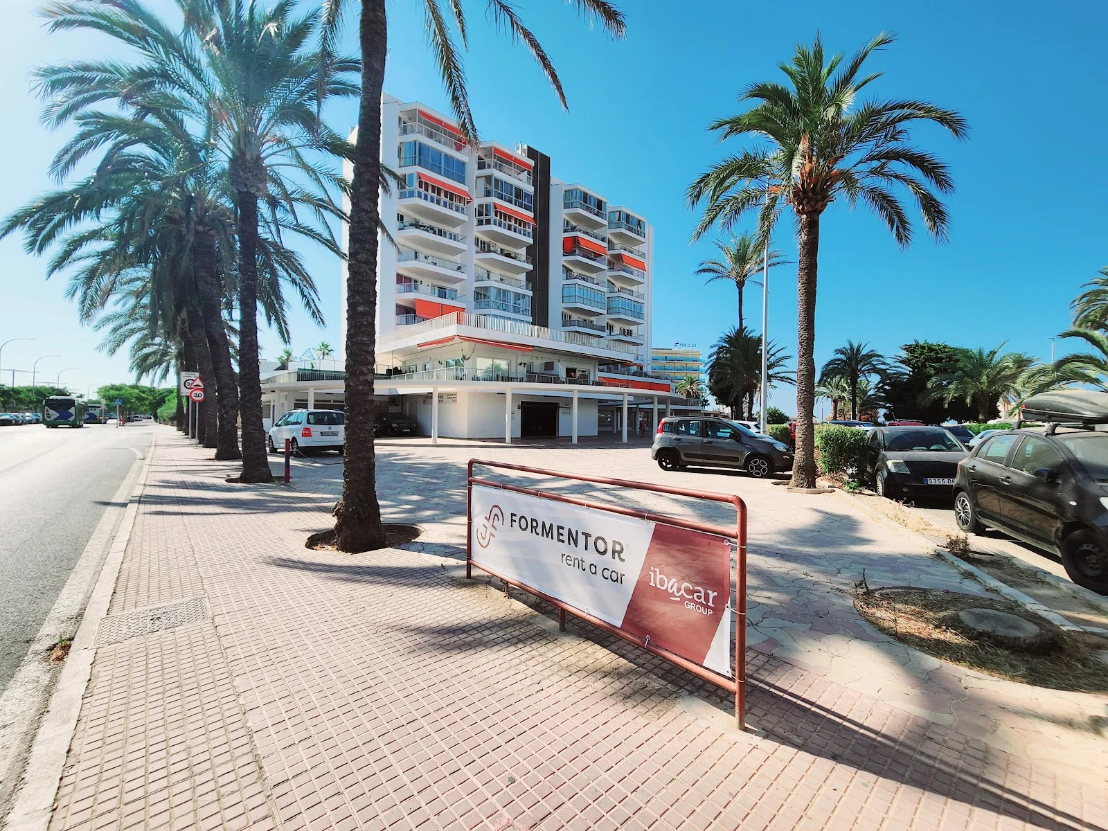 Rent a car Formentor - Bild 2