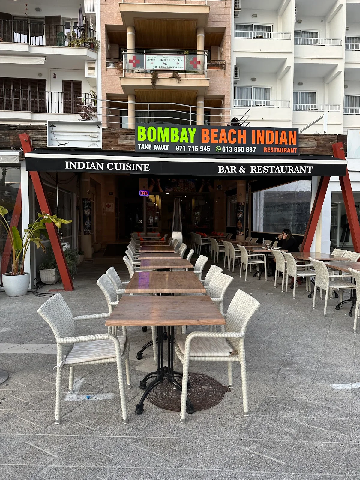 Bombay Beach Indian Restaurant - Bild 1