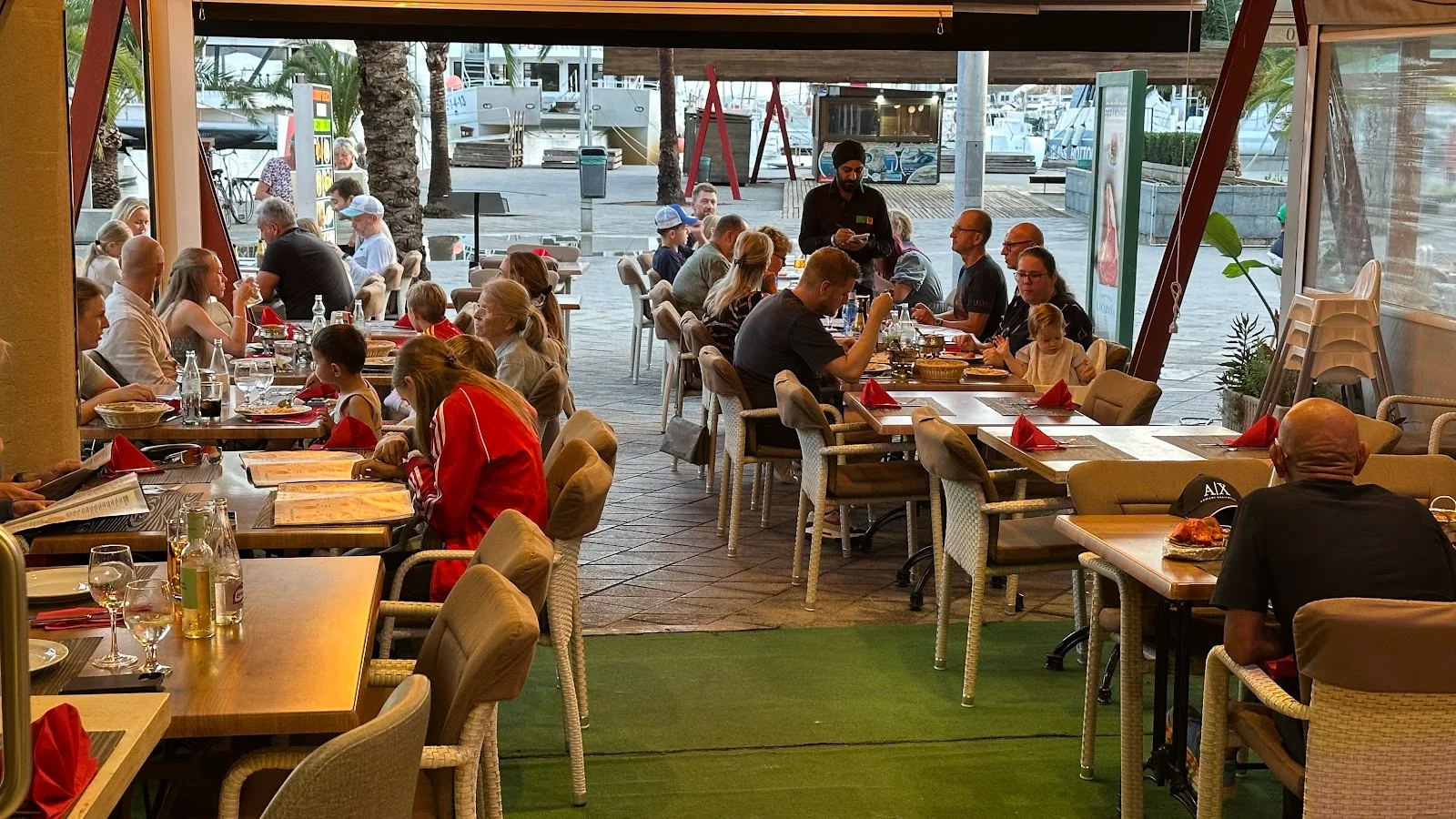 Bombay Beach Indian Restaurant - Bild 2