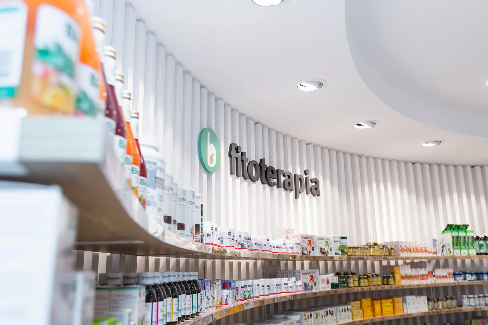 Farmàcia 24 Hores - Bild 10