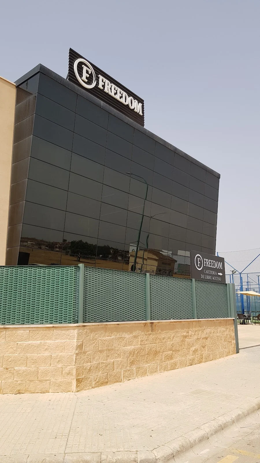 FREEDOM WELLNESS CLUB - Bild 1