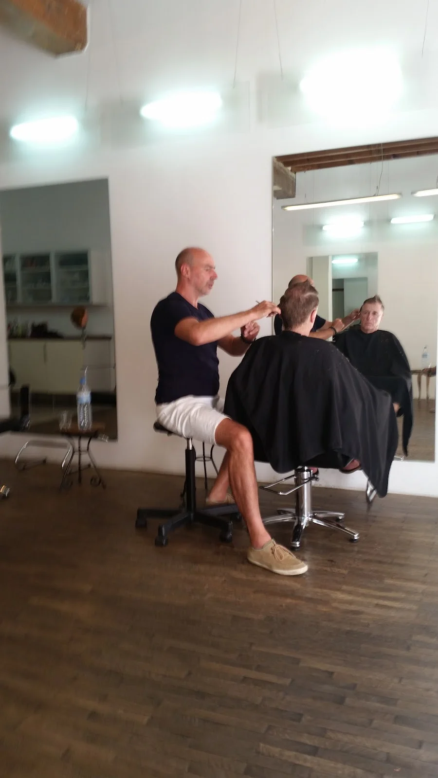 ESTEFAN PELUQUERIA - Bild 10