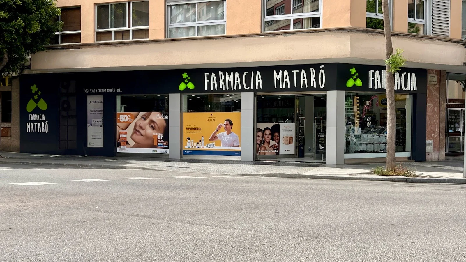 FARMACIA MATARÓ - Bild 1