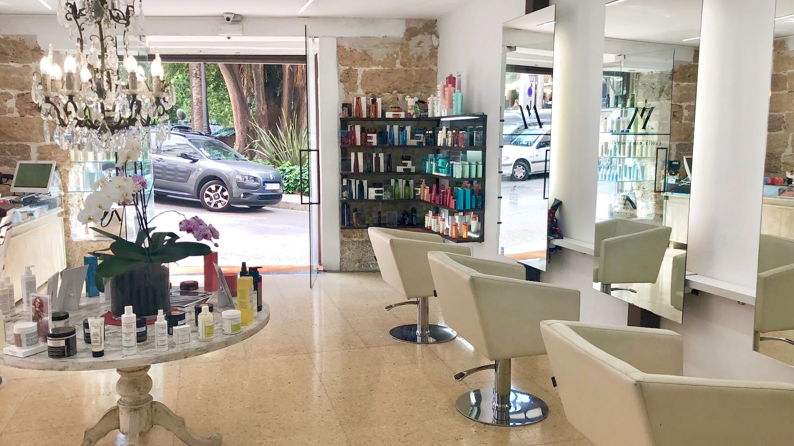 Xavier Matamoros Hairdressers - Bild 2