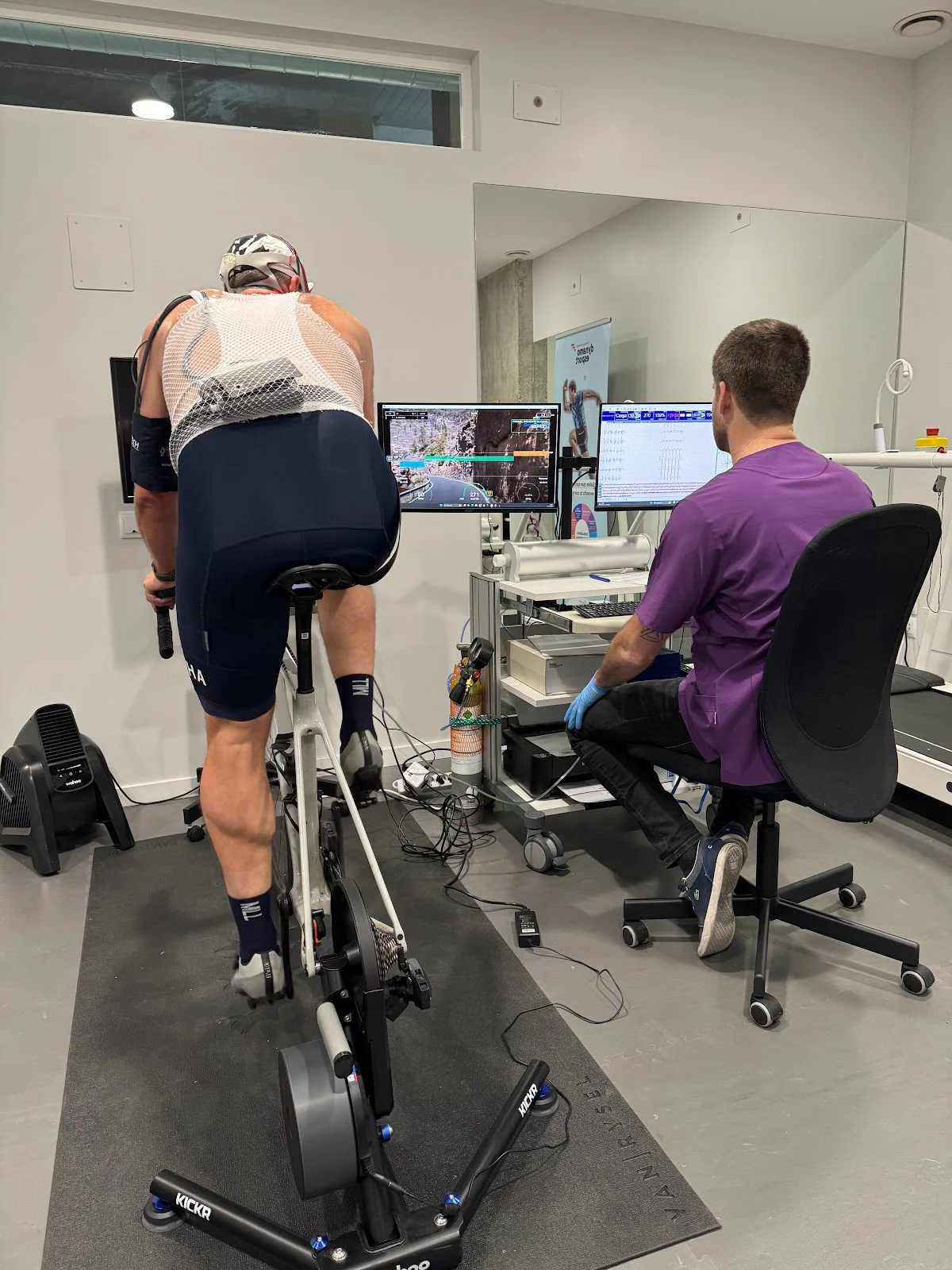 Dr. Alexandre Olmos Torres, Internista - Bild 1